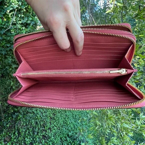 COACH Double Zip-Around Travel & Phone Wallet PINK Leather w Gold Hardware NWOT - Picture 8 of 13